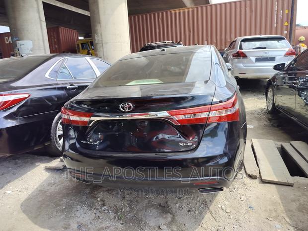 Toyota Avalon 2016 Black