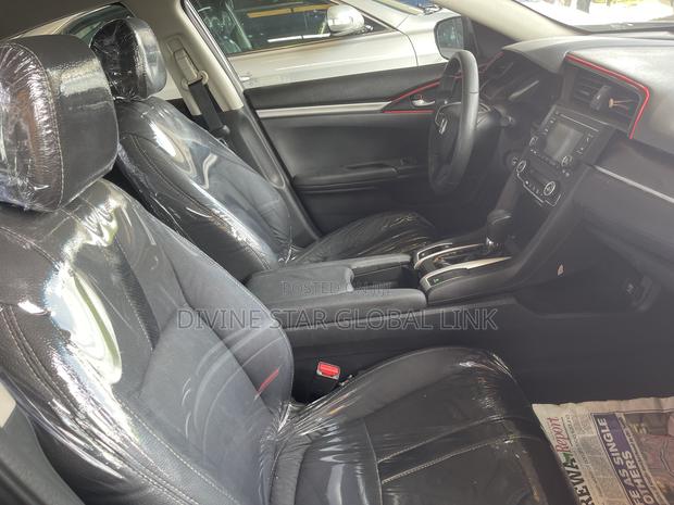 Honda Civic 2020 Gray