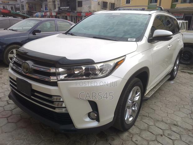 Toyota Highlander Limited 4x2 V6 (3.5L 6cyl 8A) 2018 Silver
