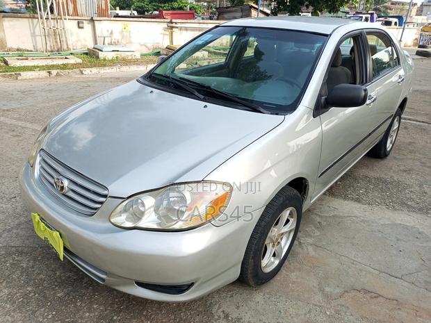 Toyota Corolla 2004 Silver