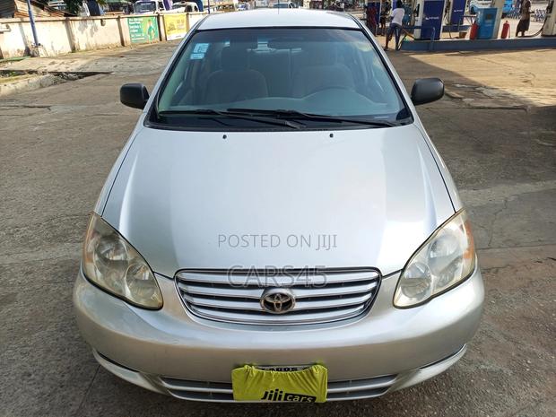 Toyota Corolla 2004 Silver