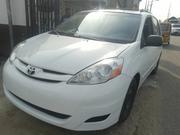 Toyota Sienna 2009 White for sale