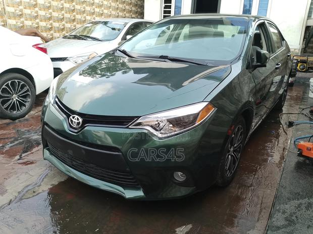 Toyota Corolla 2014 Green