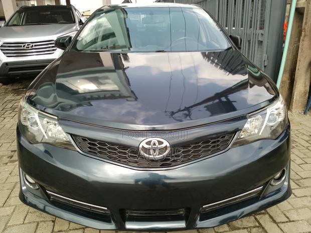 Toyota Camry 2014 Blue