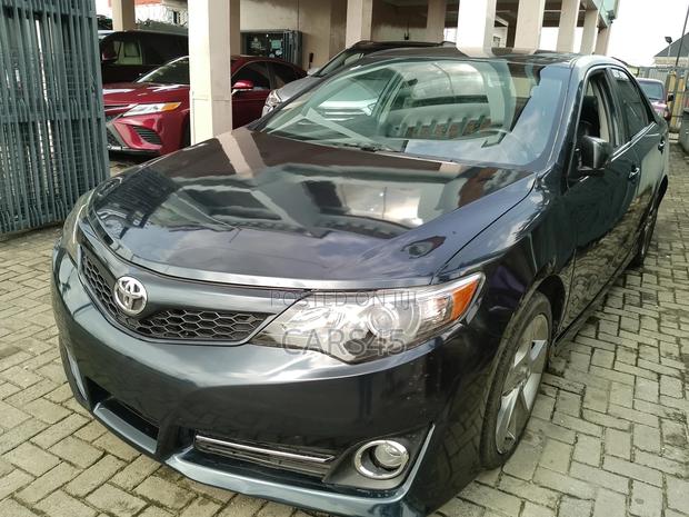 Toyota Camry 2014 Blue