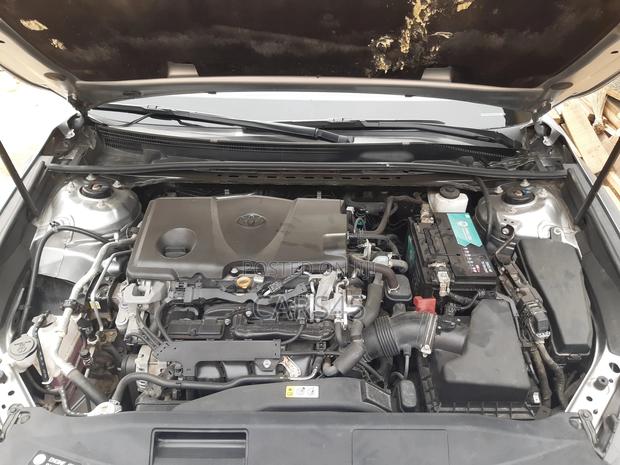 Toyota Camry 2019 Silver