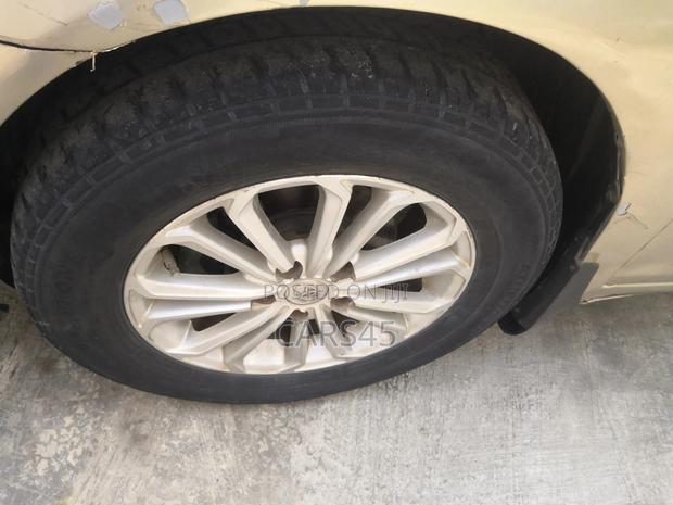 Toyota Camry 2006 Gold