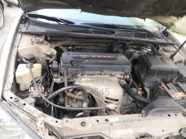Toyota Camry 2006 Gold
