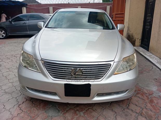 Lexus LS 2008 Silver