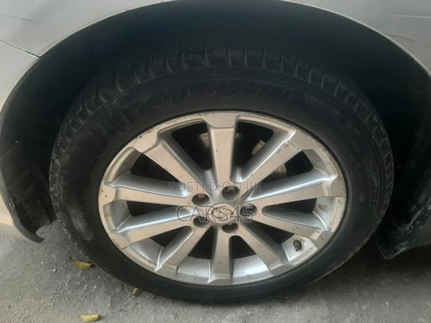 Toyota Venza 2009 Silver