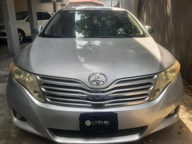 Toyota Venza 2009 Silver
