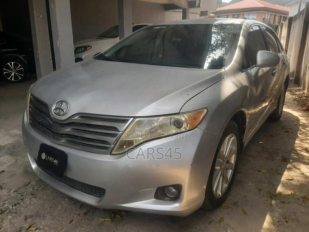 Toyota Venza 2009 Silver