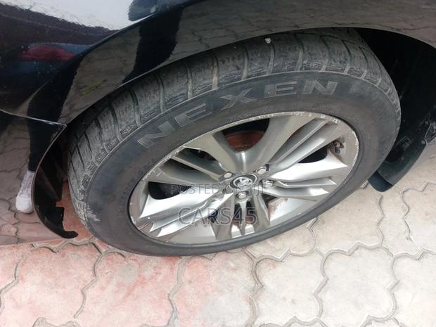 Toyota Camry 2016 Black