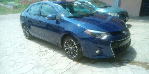 Toyota Corolla 2015 Blue