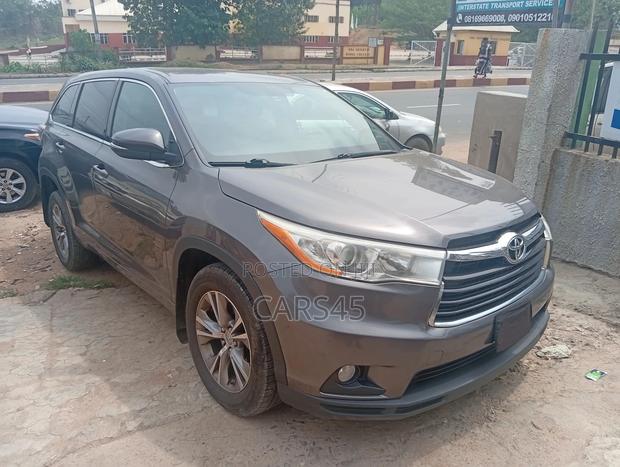 Toyota Highlander 2015 Gray