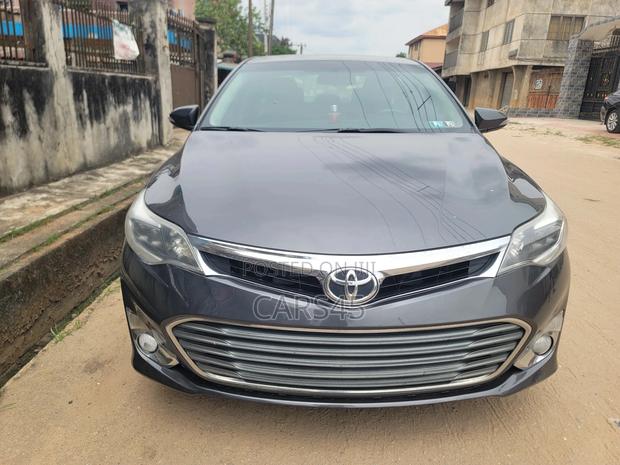 Toyota Avalon XLE 4dr Sedan (3.5L 6cyl 6A) 2014 Gray