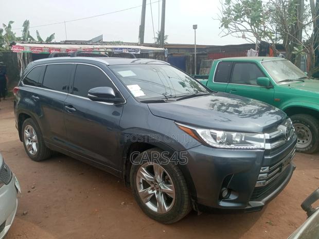 Toyota Highlander 2017 Blue