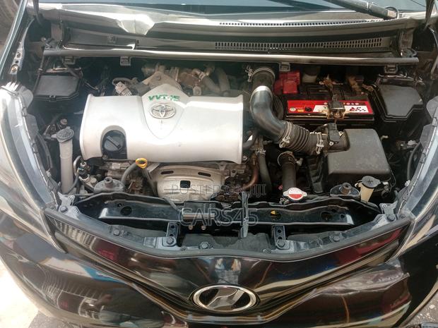 Toyota Yaris 2015 Black