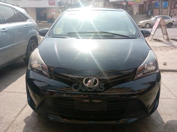 Toyota Yaris 2015 Black