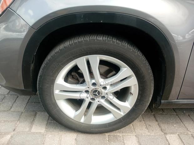 Mercedes-Benz GLA 250 2019 Gray