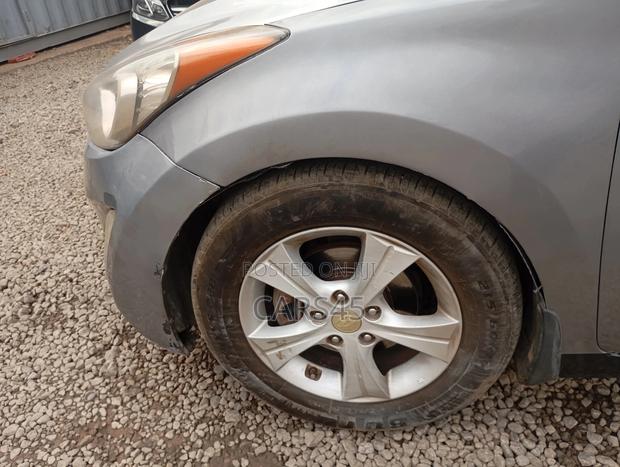 Hyundai Elantra 2013 Gray