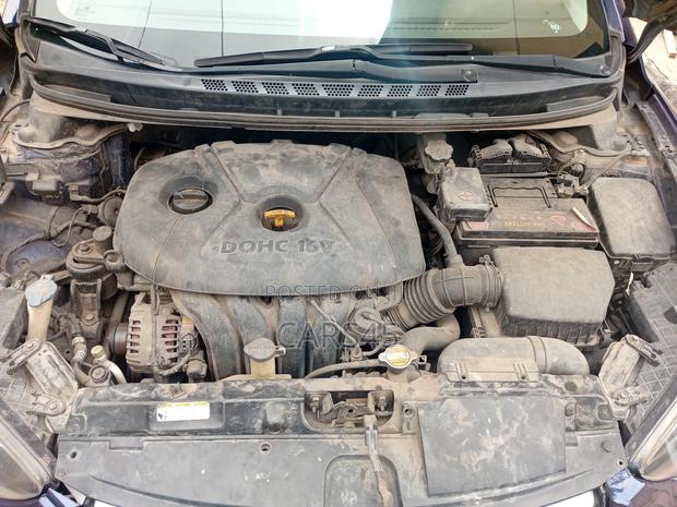Hyundai Elantra 2012 Blue