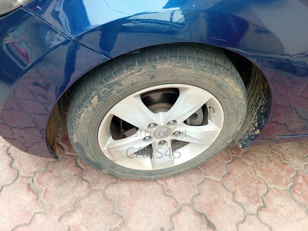 Hyundai Elantra 2012 Blue