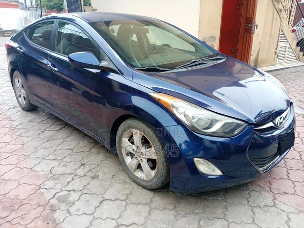 Hyundai Elantra 2012 Blue