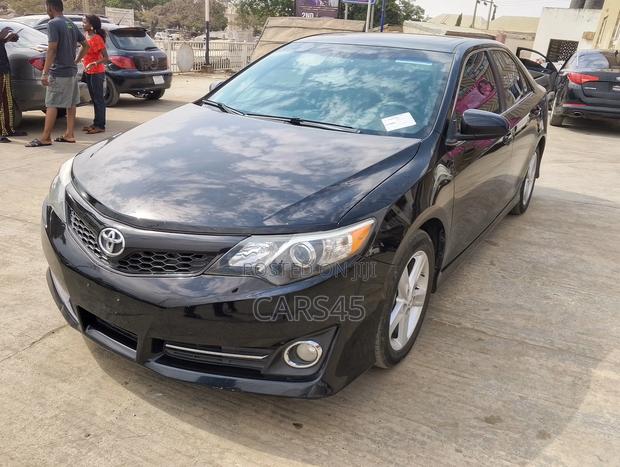 Toyota Camry SE 4dr Sedan (2.5L 4cyl 6A) 2012 Black