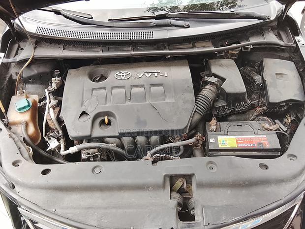 Toyota Avensis 2.0 Advanced Automatic 2011 Black