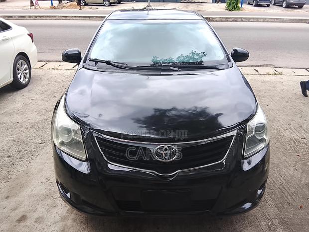 Toyota Avensis 2.0 Advanced Automatic 2011 Black