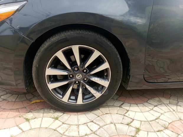 Nissan Altima 2017 Gray