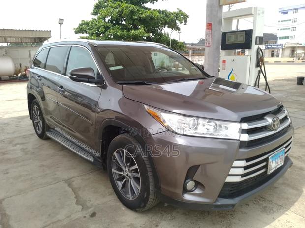 Toyota Highlander 2017 Gray