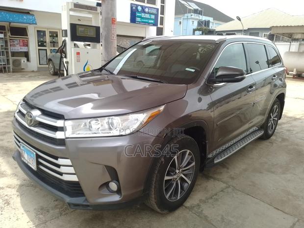 Toyota Highlander 2017 Gray