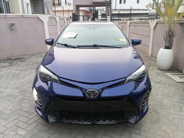Toyota Corolla 2019 Blue