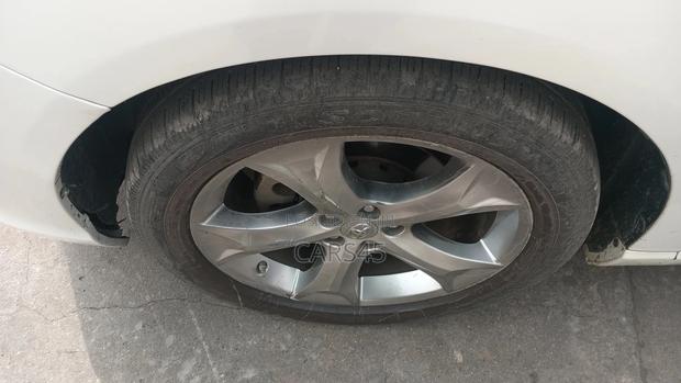 Toyota Venza 2011 White