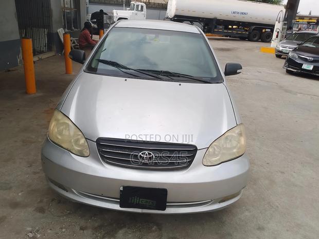 Toyota Corolla 2004 Silver