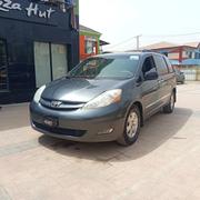 Toyota Sienna 2006 Gray for sale