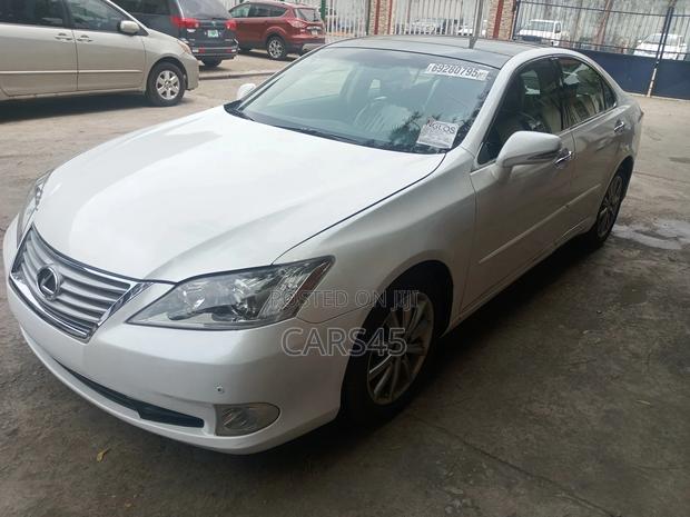 Lexus ES 2012 White