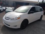 Toyota Sienna 2005 White for sale