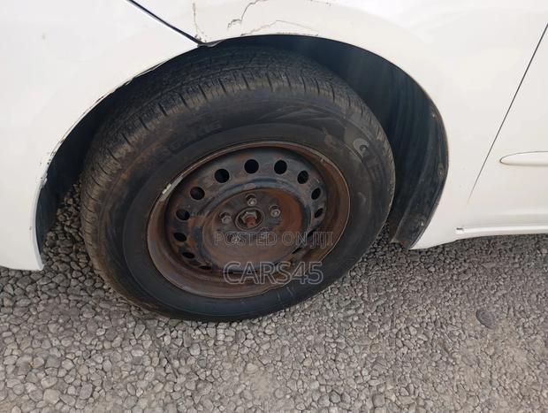 Toyota Sienna 2005 White
