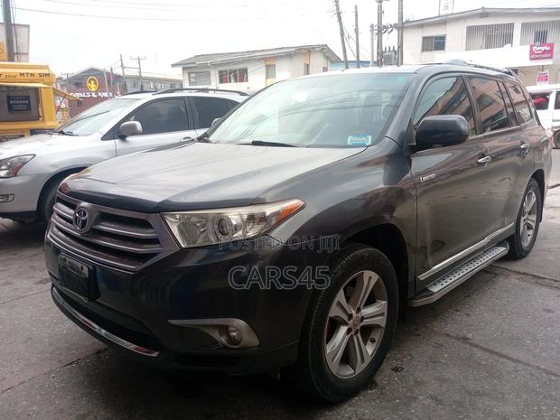 Toyota Highlander 2013 Gray