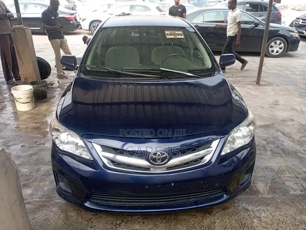 Toyota Corolla 2013 Blue