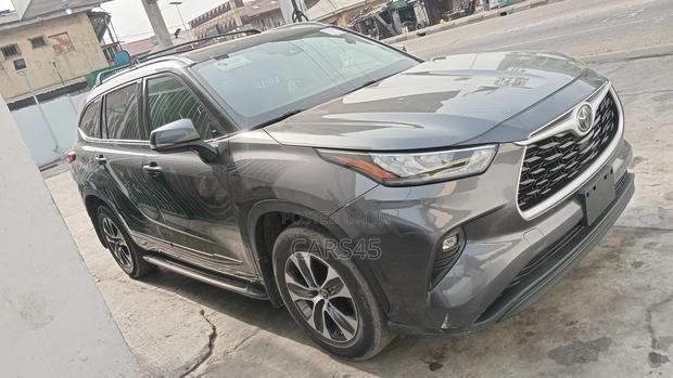 Toyota Highlander 2020 Gray