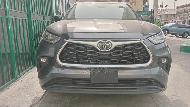 Toyota Highlander 2020 Gray