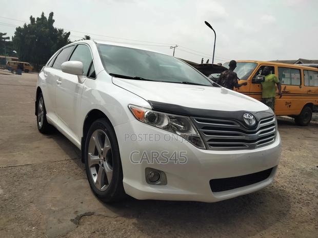 Toyota Venza 2011 White