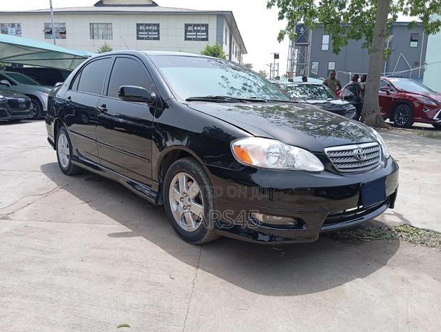 Toyota Corolla 2006 Black
