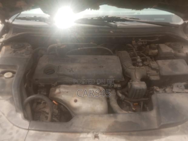 Toyota Avensis 2006 Black
