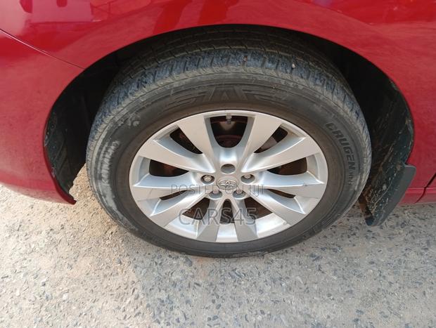 Toyota Venza LE 4dr Wagon AWD (2.7L 4cyl 6A) 2014 Red