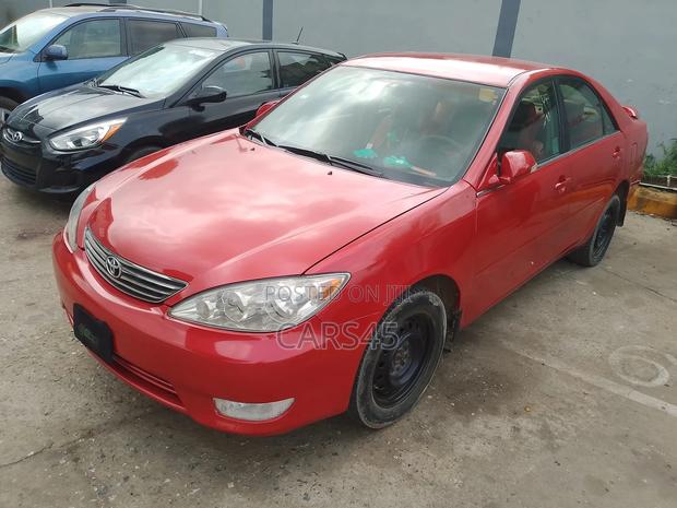 Toyota Camry 2004 Red
